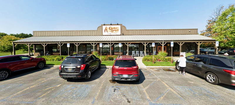 Cracker Barrel - Traverse City - 3620 North Country Drive (newer photo)